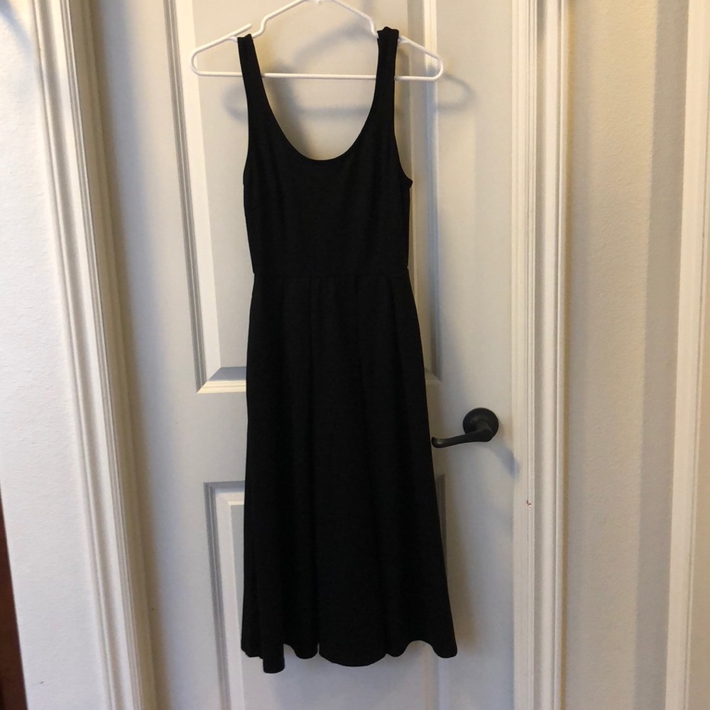 Daily Look black dress
